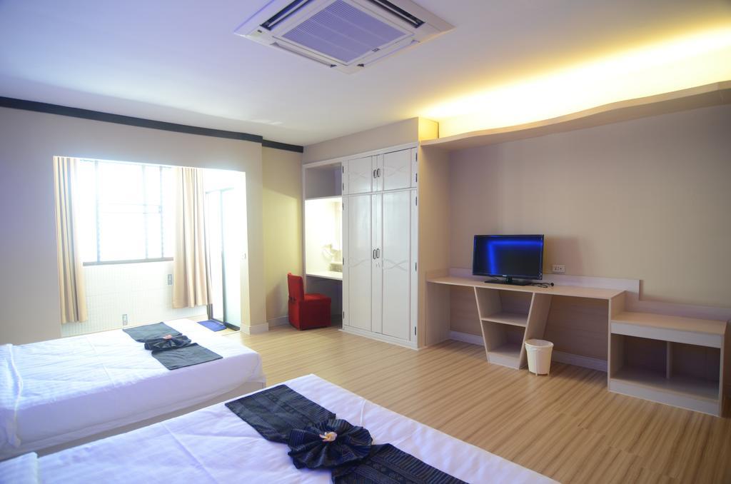 Centro Cnx Hotel Chiang Mai Exterior photo